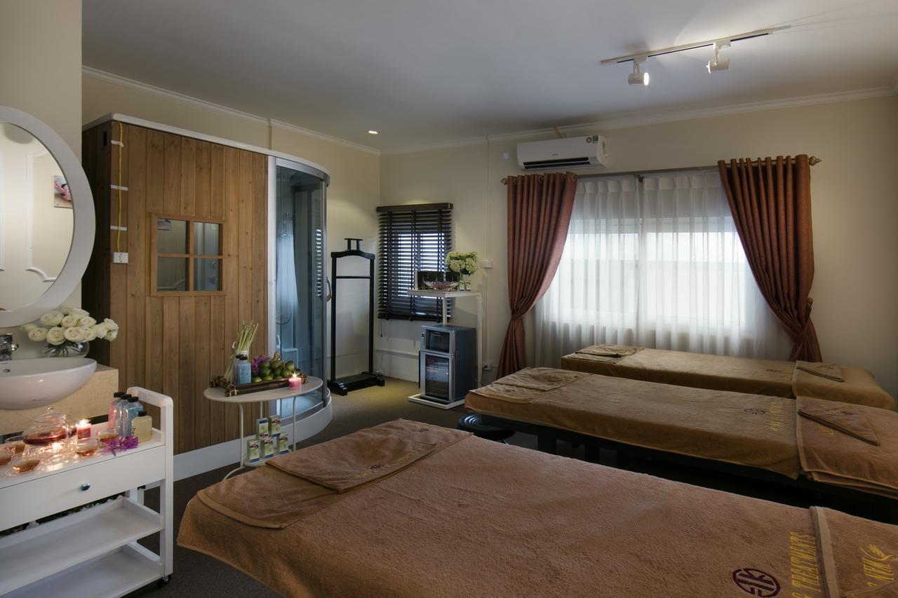 Hanoi Center Silk Premium Hotel & Spa & Travel Exterior photo